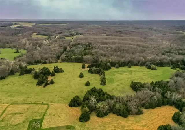 Photo 5 of Farm at 0 County Road 415, Fulton, MO 65251 | MLS# MIS25016231 | | Sold on 2025-05-09