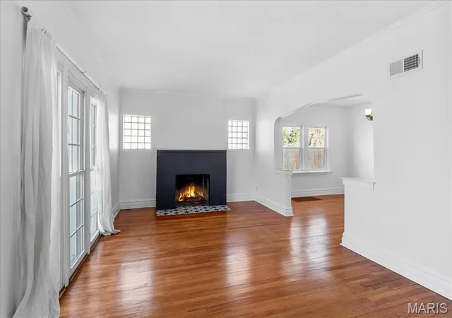 Photo 1 of Single Family Residence at 806 Webster Ct, Saint Louis, MO 63119 | MLS# MIS25016391 |  | Sold on 2025-05-09