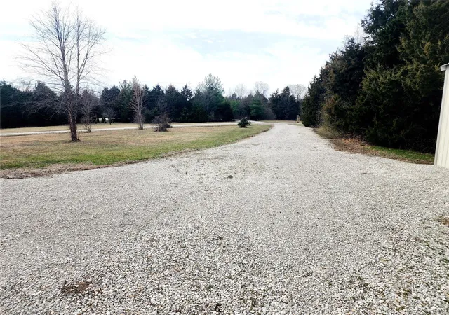 Photo 3 of Single Family Residence at 43263 Ely Branch Rd, Perry, MO 63462 | MLS# MIS25016410 | | Sold on 2025-06-04