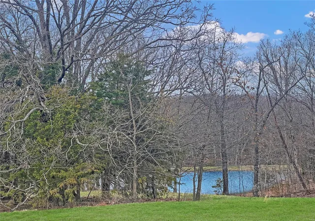 Photo 5 of Farm at 27 Hwy E, New Haven, MO 63068 | MLS# MIS25016457 |  | Sold on 2025-05-09