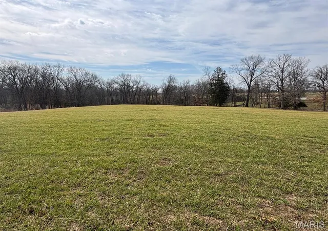 Photo 2 of Agriculture at 7 Berry Pl, Monroe City, MO 63456 | MLS# MIS25016534 | | Sold on 2026-07-28