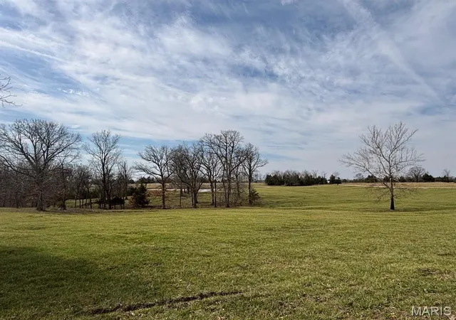 Photo 4 of Agriculture at 7 Berry Pl, Monroe City, MO 63456 | MLS# MIS25016534 | | Sold on 2026-07-28