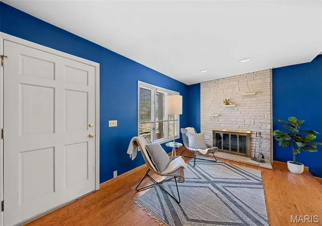 Photo 3 of Single Family Residence at 1111 Basswood Ln, Saint Louis, MO 63132 | MLS# MIS25016727 |  | Sold on 2025-05-14
