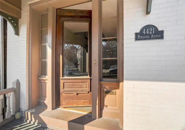 Photo 4 of Single Family Residence at 4421 Pershing Ave, Saint Louis, MO 63108 | MLS# MIS25016802 | | Sold on 2025-05-09