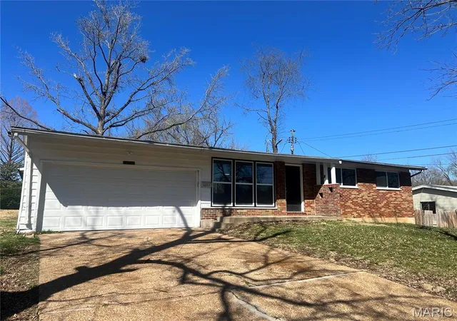 Photo 1 of Single Family Residence at 2221 Duchess Dr, Saint Louis, MO 63136 | MLS# MIS25016874 | | Sold on 2025-07-28