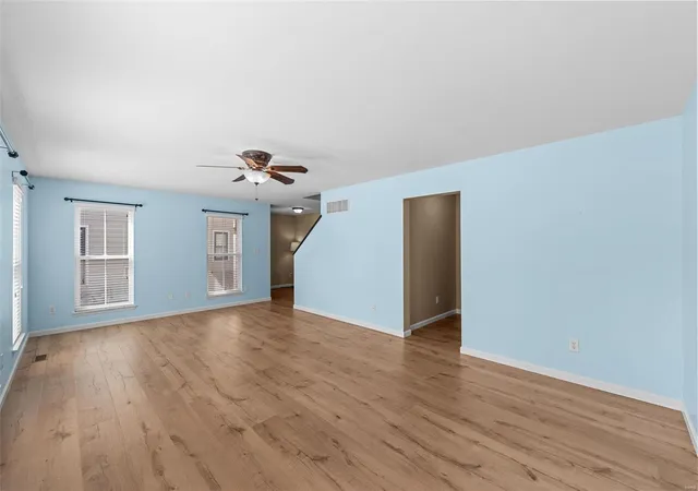 Photo 4 of Single Family Residence at 3226 Starkville St, Saint Charles, MO 63301 | MLS# MIS25016894 | | Sold on 2025-06-12