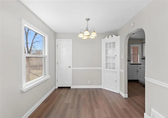 Photo 4 of Single Family Residence at 6313 Everett Dr, Saint Louis, MO 63134 | MLS# MIS25017091 | | Sold on 2025-07-18