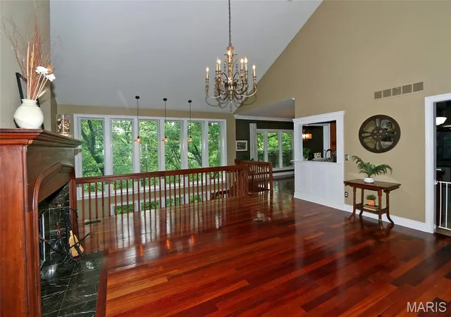Photo 3 of Sale Pending at 589 Wetherby Terrace Dr, Ballwin, MO 63021 | MLS# MIS25017174 | Listing updated on 2025-10-02