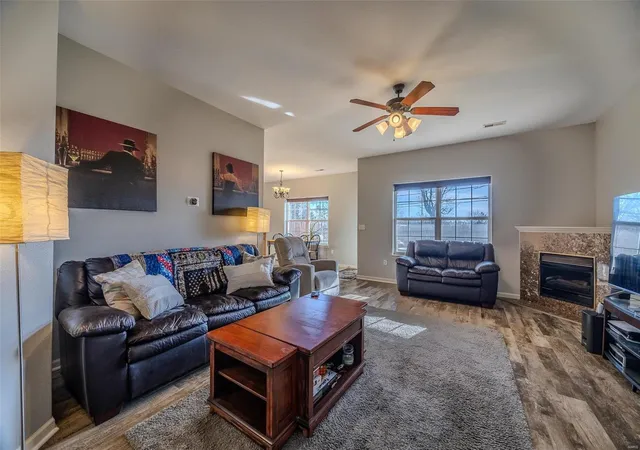 Photo 4 of Single Family Residence at 22872 Honeysuckle Rd, Saint Robert, MO 65584 | MLS# MIS25017192 |  | Sold on 2025-06-05