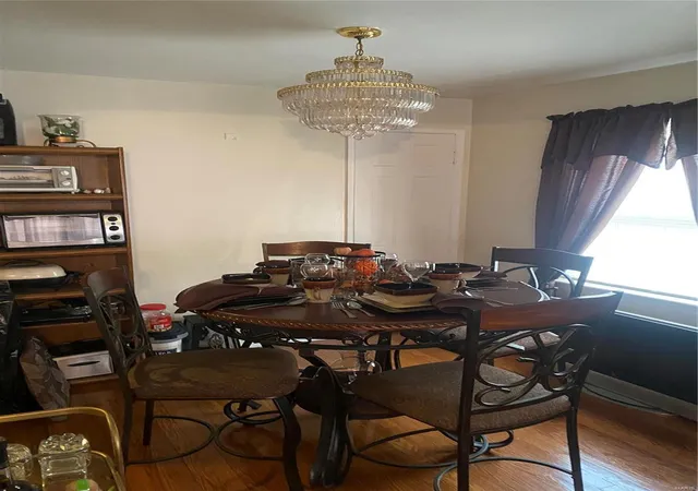 Photo 2 of Single Family Residence at 7716 Monroe Dr, Saint Louis, MO 63133 | MLS# MIS25017287 | | Sold on 2025-04-30