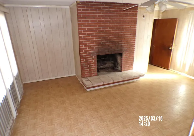 Photo 3 of Single Family Residence at 8270 Frost Ave, Saint Louis, MO 63134 | MLS# MIS25017331 | | Sold on 2025-04-28