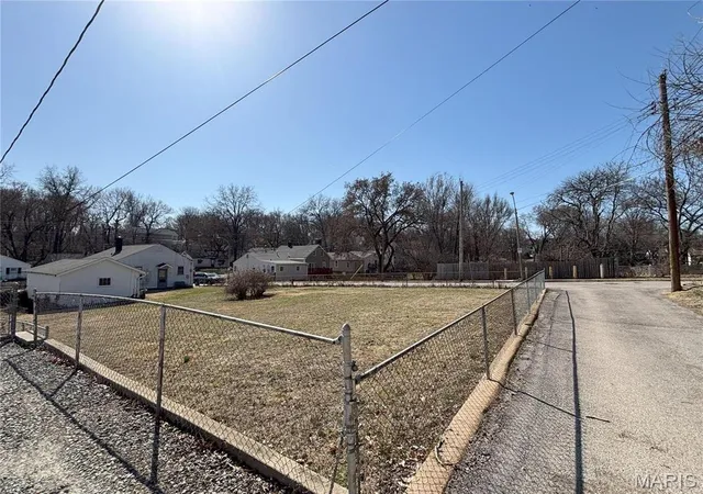 Photo 1 of Land at 6827 R Dale Ave, Saint Louis, MO 63139 | MLS# MIS25017361 |  | Sold on 2026-01-23