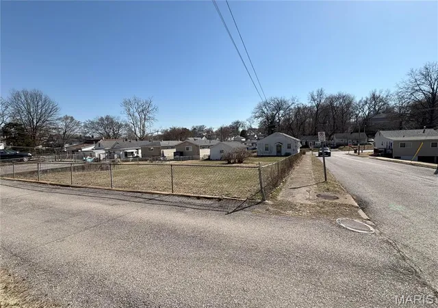 Photo 2 of Land at 6827 R Dale Ave, Saint Louis, MO 63139 | MLS# MIS25017361 |  | Sold on 2026-01-23