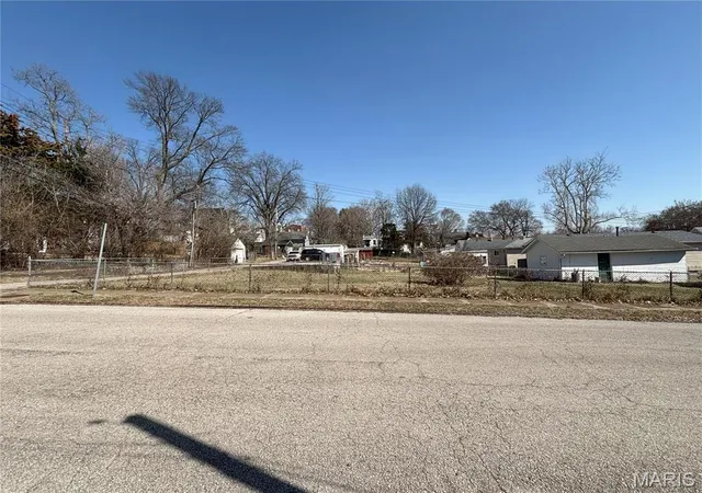 Photo 3 of Land at 6827 R Dale Ave, Saint Louis, MO 63139 | MLS# MIS25017361 |  | Sold on 2026-01-23