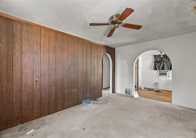 Photo 3 of Single Family Residence at 540 Ruthland Dr, Saint Louis, MO 63125 | MLS# MIS25017365 |  | Sold on 2025-04-22