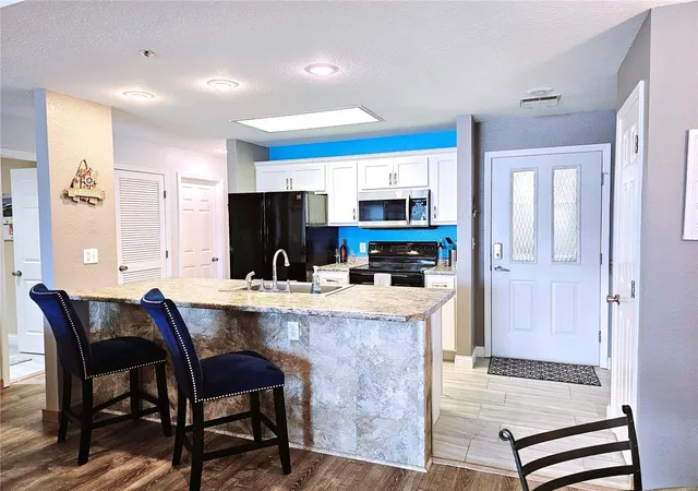 Photo 4 of Condominium at 86 Aqua Fin Rd #3B, Lake Ozark, MO 65049 | MLS# MIS25017398 |  | Sold on 2025-06-23