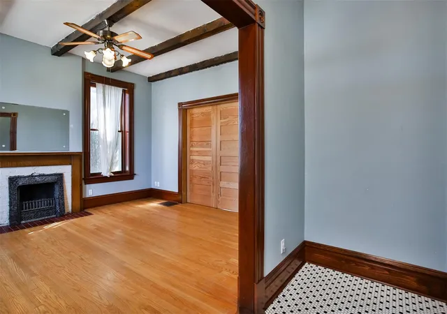 Photo 3 of Single Family Residence at 5818 Southwest Ave, Saint Louis, MO 63139 | MLS# MIS25017407 | | Sold on 2025-04-24