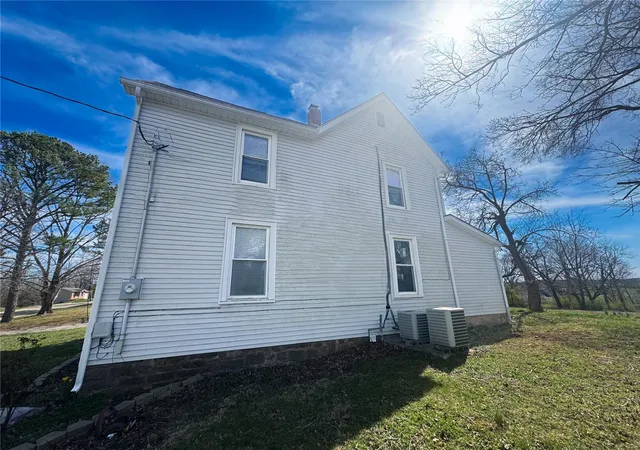 Photo 3 of Townhouse at 608 Buford Blvd, Fredericktown, MO 63645 | MLS# MIS25017424 |  | Sold on 2025-07-03