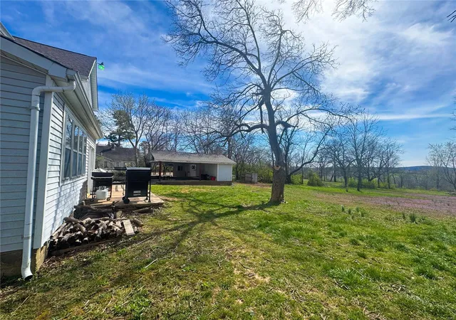 Photo 4 of Townhouse at 608 Buford Blvd, Fredericktown, MO 63645 | MLS# MIS25017424 |  | Sold on 2025-07-03