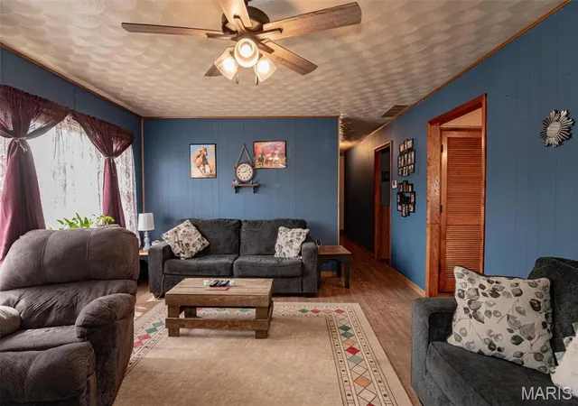 Photo 5 of Single Family Residence at 9073 W Red Oak Rd, Rosebud, MO 63091 | MLS# MIS25017459 |  | Sold on 2025-07-21