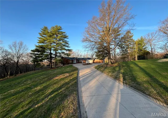 Photo 1 of Single Family Residence at 603 Jacobs Station Rd, Saint Charles, MO 63304 | MLS# MIS25017565 | | Sold on 2025-06-30