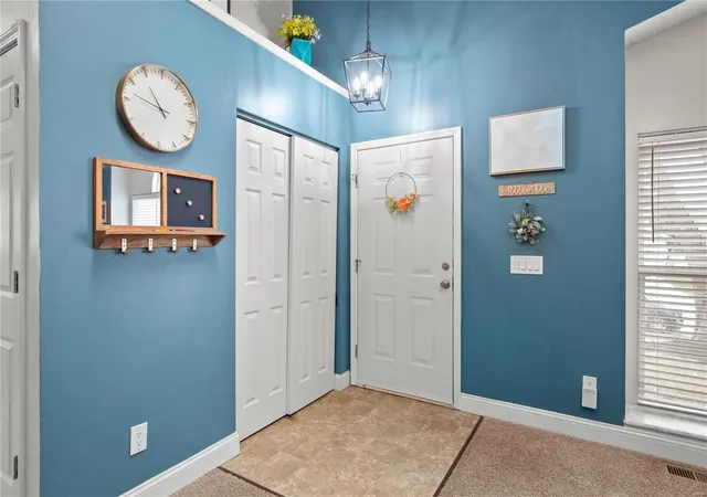Photo 1 of Single Family Residence at 5065 Danielle Dr, Saint Charles, MO 63304 | MLS# MIS25017676 |  | Sold on 2025-04-29