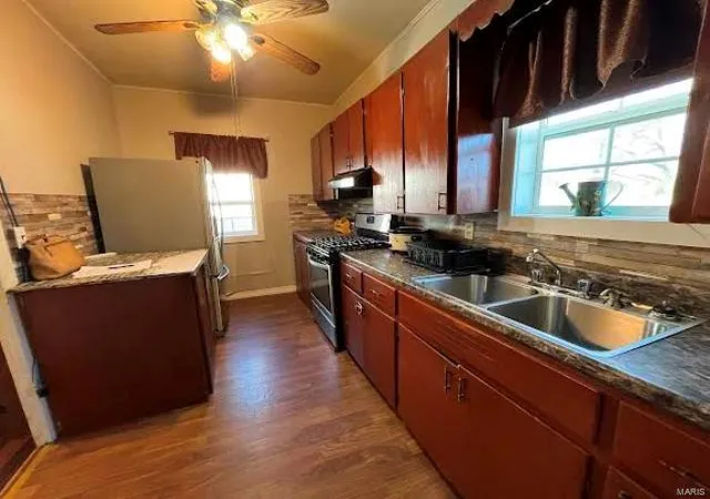 Photo 5 of Single Family Residence at 209 E Castor St, Dexter, MO 63841 | MLS# MIS25017701 |  | Sold on 2025-04-22