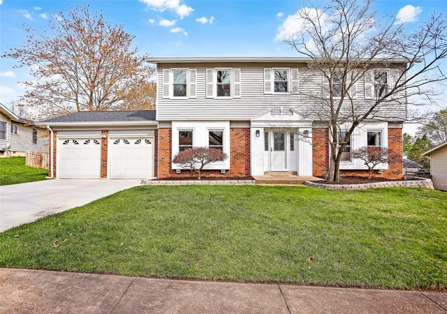 Single Family Residence at 13340 Windbrooke Ln, Saint Louis, MO 63146 | MLS# MIS25017894 | | Sold on 2025-05-01