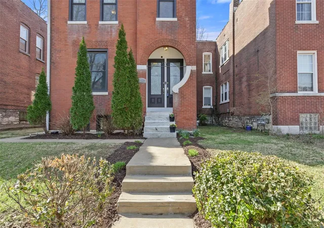 Photo 1 of Single Family Residence at 4326 Hartford St, Saint Louis, MO 63116 | MLS# MIS25017928 |  | Sold on 2025-05-02