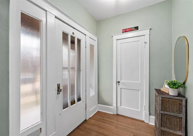 Photo 4 of Single Family Residence at 2825 Knox Ct, Saint Louis, MO 63139 | MLS# MIS25017987 | | Sold on 2025-05-06