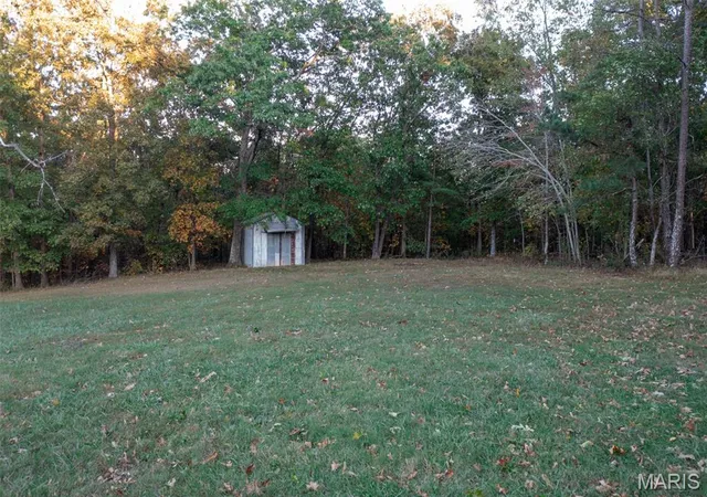 Photo 4 of Single Family Residence at 37132 State Hwy Hh, Patton, MO 63662 | MLS# MIS25018023 |  | Sold on 2025-12-05