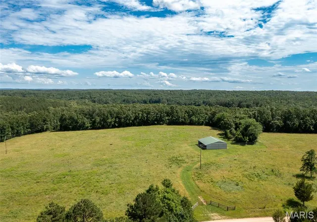 Photo 5 of Farm at 4 Bcr 924, Patton, MO 63662 | MLS# MIS25018059 |  | Sold on 2025-09-26