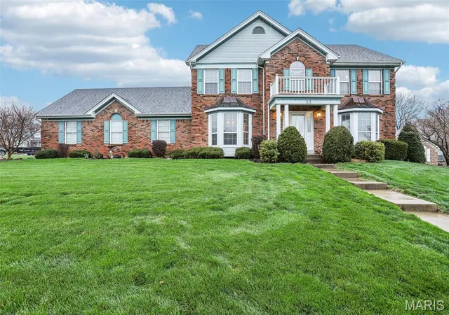 Photo 1 of Single Family Residence at 33 Cambrian Wy, Saint Charles, MO 63301 | MLS# MIS25018179 | | Sold on 2025-05-28