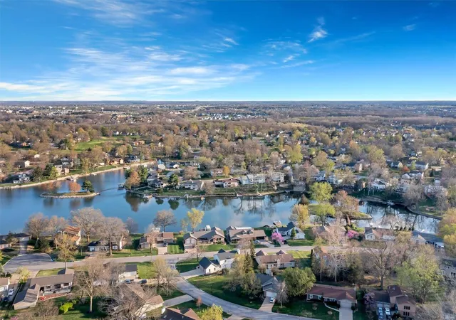 Photo 3 of Townhouse at 2703 Savoy Dr #2703, Lake Saint Louis, MO 63367 | MLS# MIS25018506 | | Sold on 2025-05-02