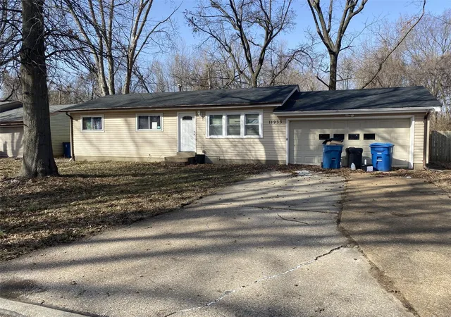 Single Family Residence at 11933 Homestead Ave, Saint Louis, MO 63138 | MLS# MIS25018777 | | Sold on 2025-03-26