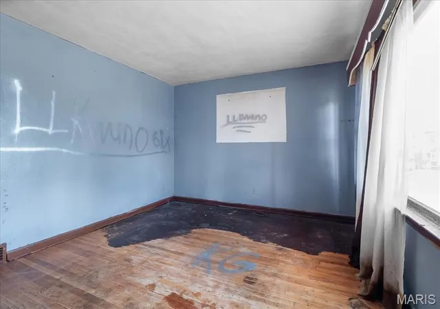 Photo 2 of Single Family Residence at 2508 Ada Ave, Saint Louis, MO 63136 | MLS# MIS25018935 | | Sold on 2025-06-30