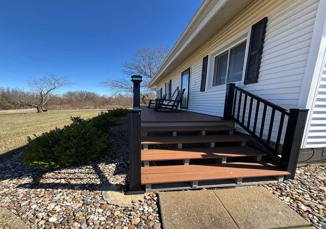 Photo 5 of Single Family Residence at 31061 Route Ff, Hunnewell, MO 63443 | MLS# MIS25018989 | | Sold on 2025-05-09