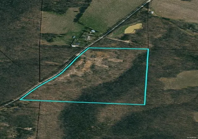 Photo 4 of Farm at 36 County Road 4055, Rhineland, MO 65069 | MLS# MIS25019084 | | Sold on 2025-04-15