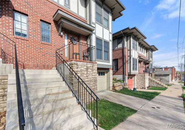 Photo 1 of Townhouse at 3325 Gustine Ave, Saint Louis, MO 63116 | MLS# MIS25019167 |  | Sold on 2025-06-02