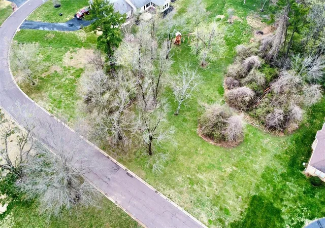 Photo 3 of Land at 9845 Bridle Trail Ln, Saint Louis, MO 63128 | MLS# MIS25019178 | | Sold on 2025-04-25