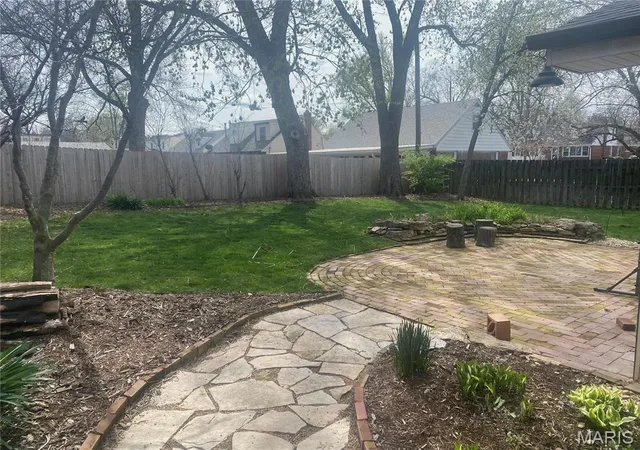 Photo 1 of Single Family Residence at 9724 Graystone Terr, Saint Louis, MO 63119 | MLS# MIS25019237 |  | Sold on 2025-05-01