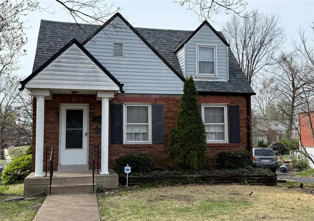 Single Family Residence at 2325 Brown Rd, Saint Louis, MO 63114 | MLS# MIS25019418 | | Sold on 2025-05-15