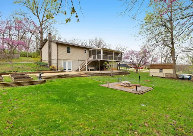 Photo 1 of Single Family Residence at 976 Oak, Saint Clair, MO 63077 | MLS# MIS25019423 | | Sold on 2025-05-09