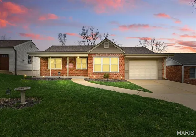 Single Family Residence at 9518 Crain Ct, Saint Louis, MO 63126 | MLS# MIS25019446 |  | Sold on 2025-05-23