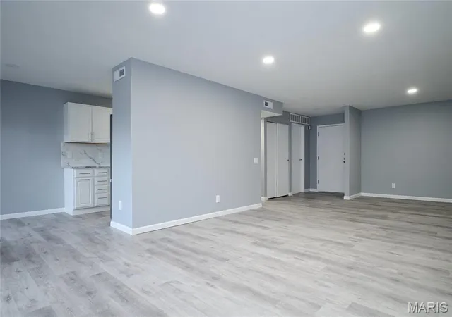 Photo 4 of Condominium at 572 Coeur De Royale Dr #108, Saint Louis, MO 63141 | MLS# MIS25019537 | | Sold on 2025-07-07