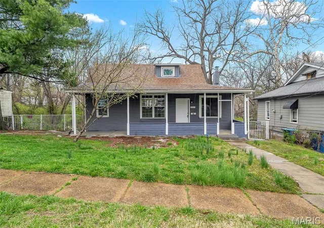 Single family home for sale at 5537 Helen Ave, Saint Louis, MO 63136 | MLS# MIS25019573 | Listing updated on 2025-12-09