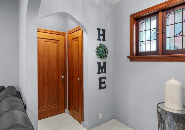 Photo 3 of Single Family Residence at 1545 Grape Ave, Saint Louis, MO 63147 | MLS# MIS25019684 | | Sold on 2025-06-20
