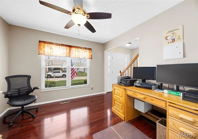 Photo 4 of Single Family Residence at 371 Beckley Pl, Saint Charles, MO 63304 | MLS# MIS25019722 | | Sold on 2025-05-14