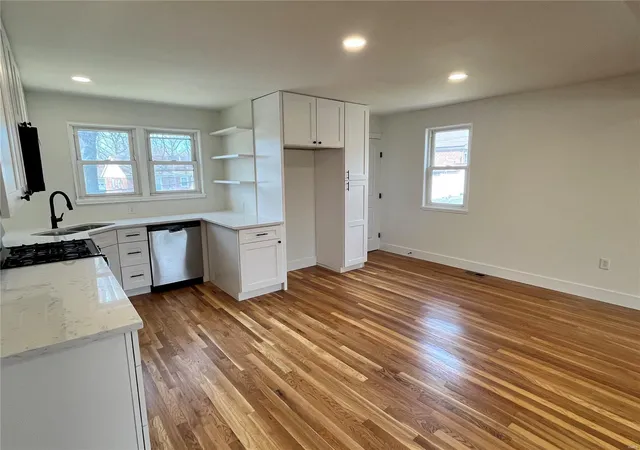 Photo 4 of Single Family Residence at 7325 Field Ave, Saint Louis, MO 63116 | MLS# MIS25019825 | | Sold on 2025-06-12