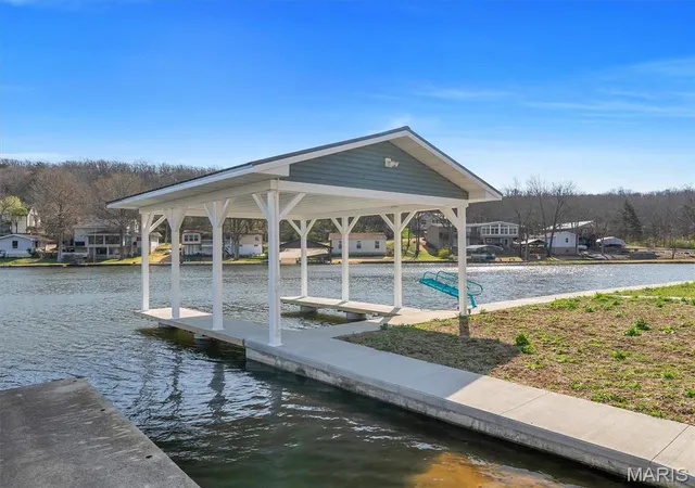Photo 5 of Single Family Residence at 1719 Lake Shore Dr, Owensville, MO 65066 | MLS# MIS25019909 |  | Sold on 2025-05-21